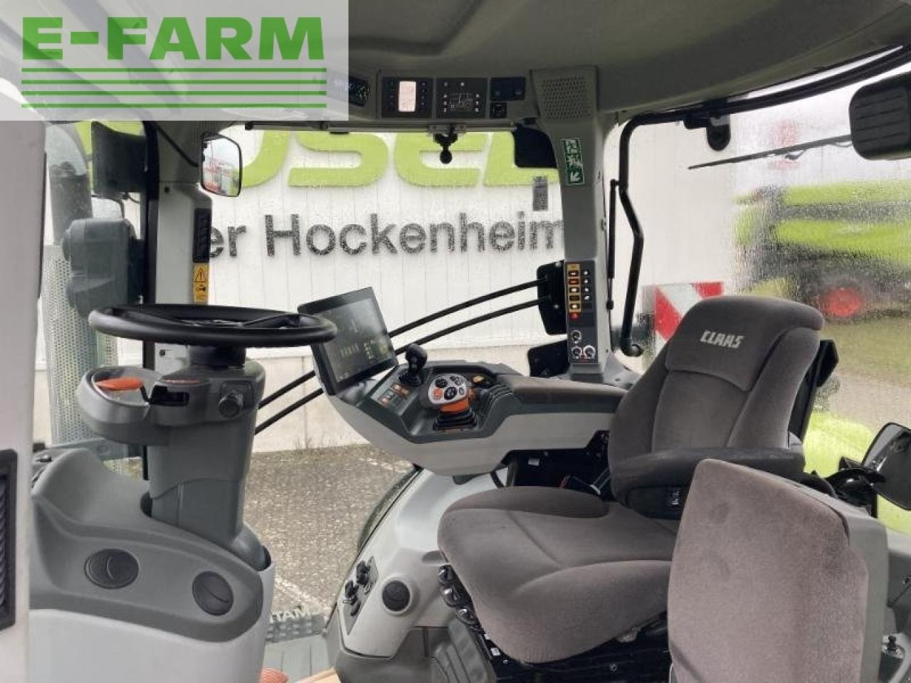 Tractor CLAAS axion 810 cmatic cebis CMATIC CEBIS: foto 10 Tractor CLAAS axion 810 cmatic cebis CMATIC CEBIS: foto 10