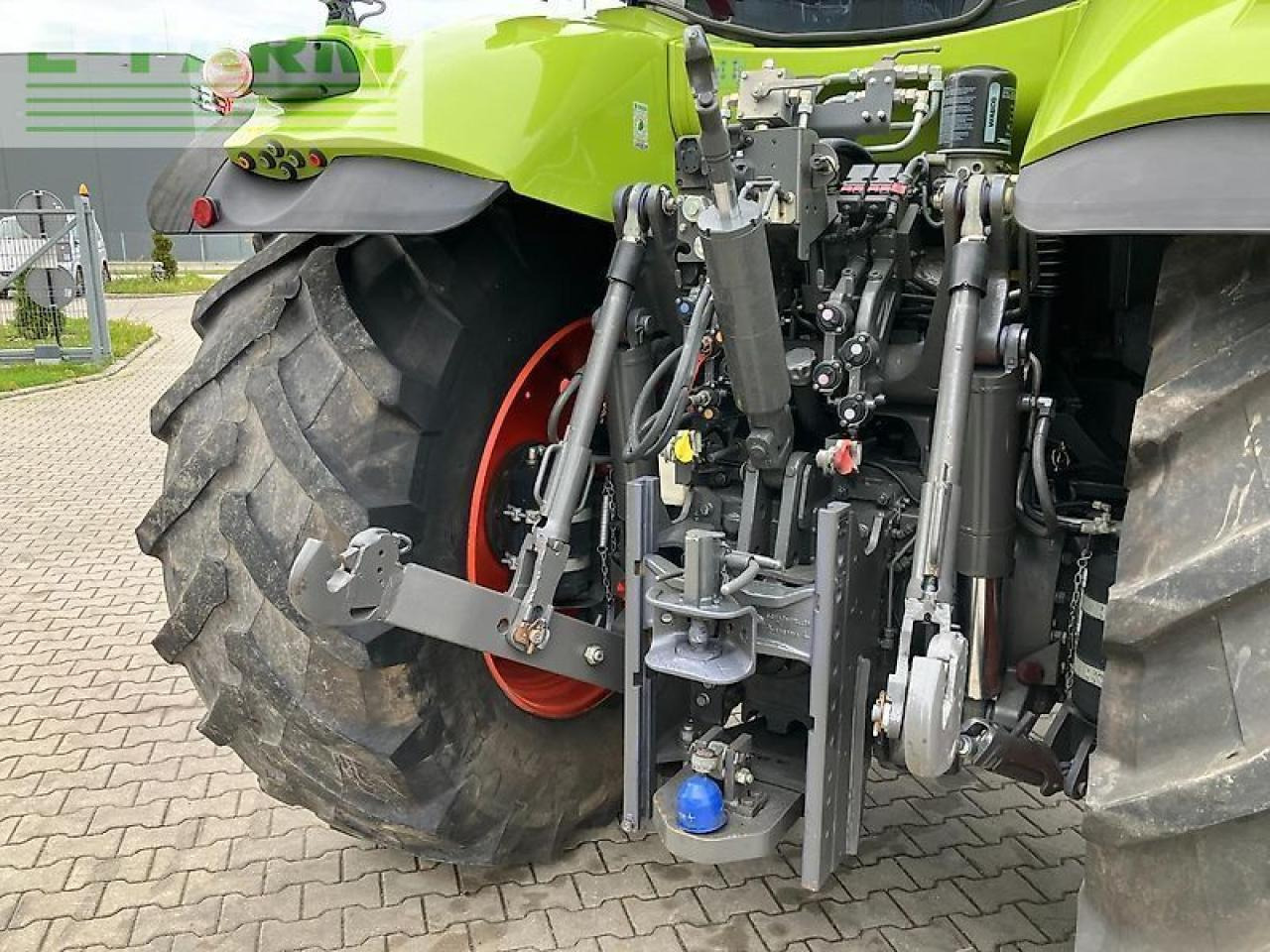 Tractor CLAAS axion 870: foto 13