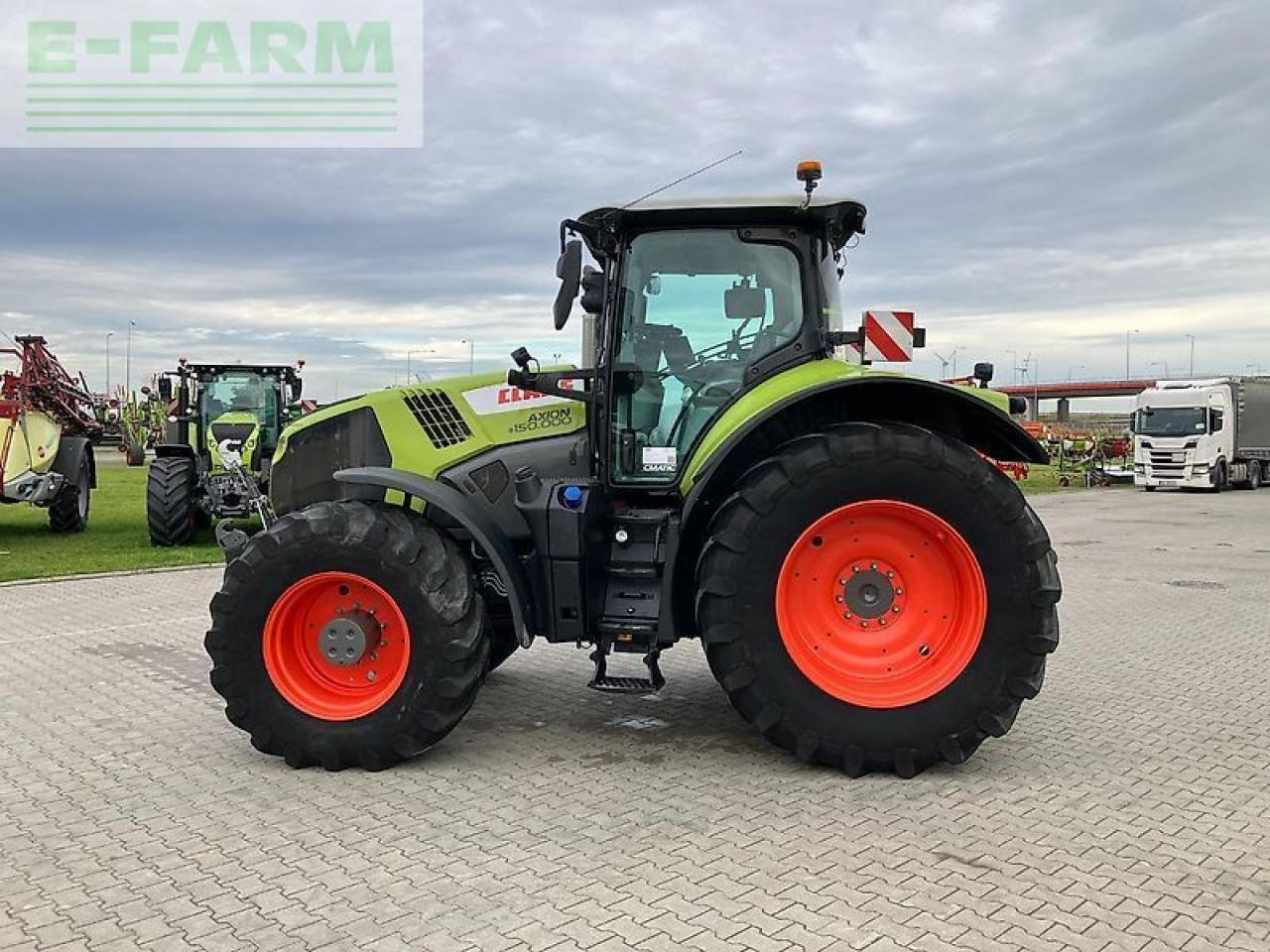 Tractor CLAAS axion 870: foto 6