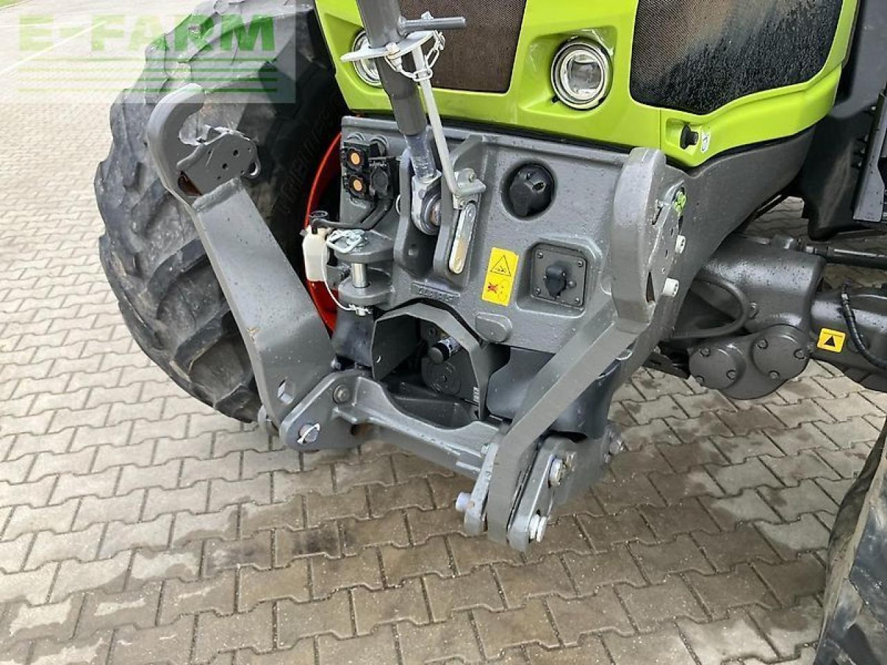 Tractor CLAAS axion 870: foto 9