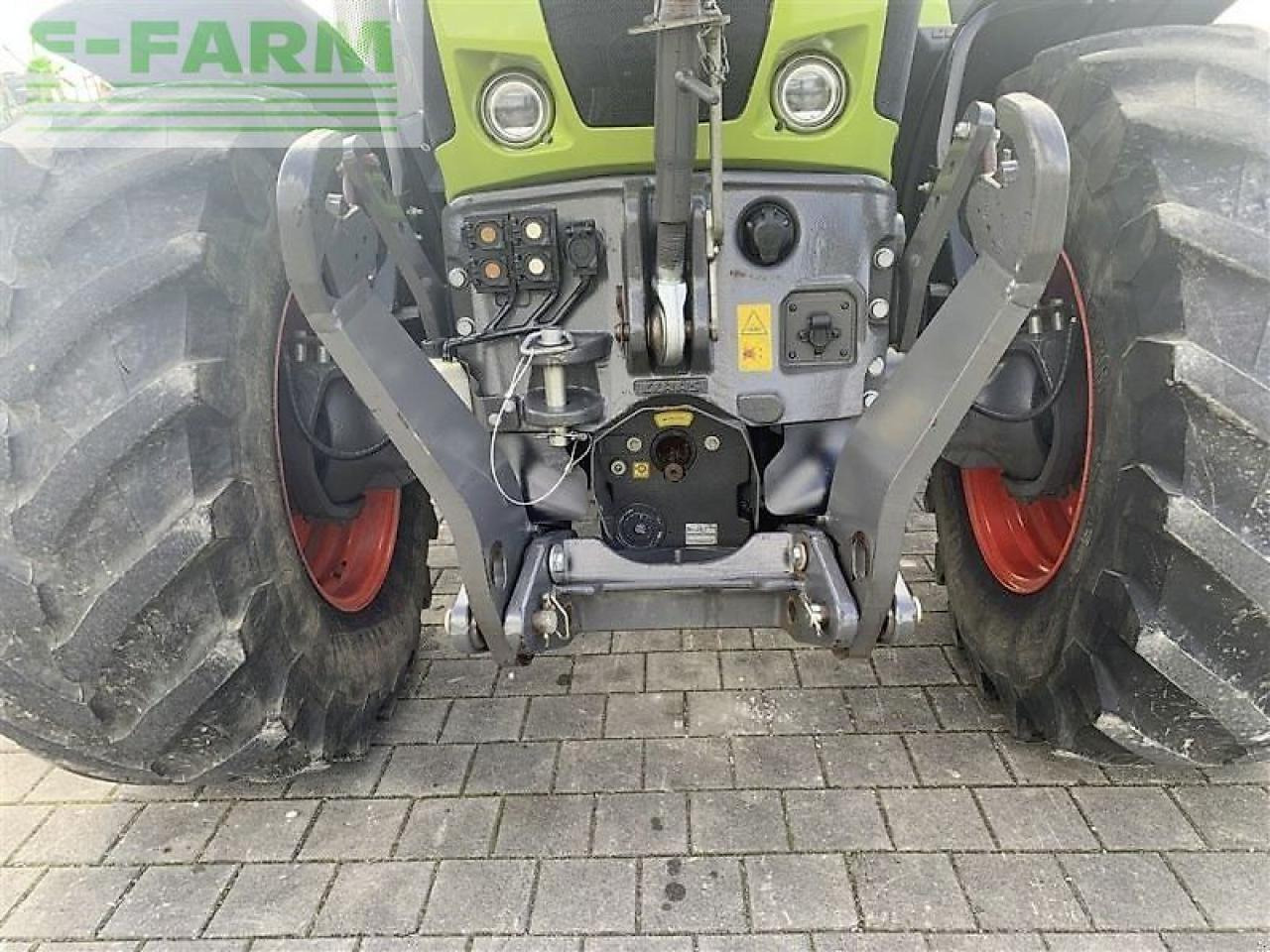Tractor CLAAS axion 870 cmatic cebis CMATIC CEBIS: foto 18
