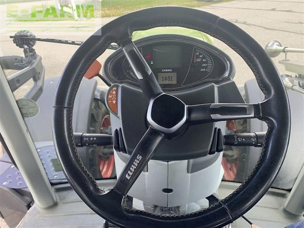 Tractor CLAAS axion 870 cmatic cebis CMATIC CEBIS: foto 14