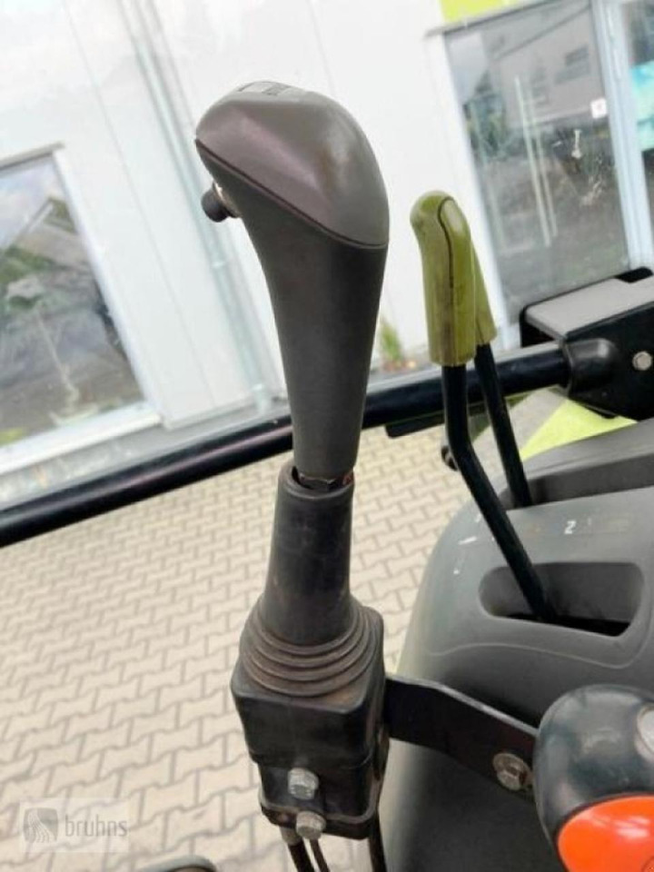 Tractor CLAAS axos 320 mit stoll frontlader: foto 15