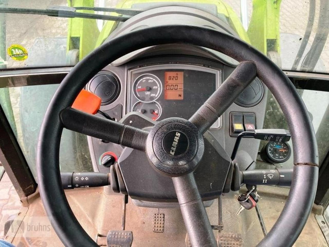 Tractor CLAAS axos 320 mit stoll frontlader: foto 11
