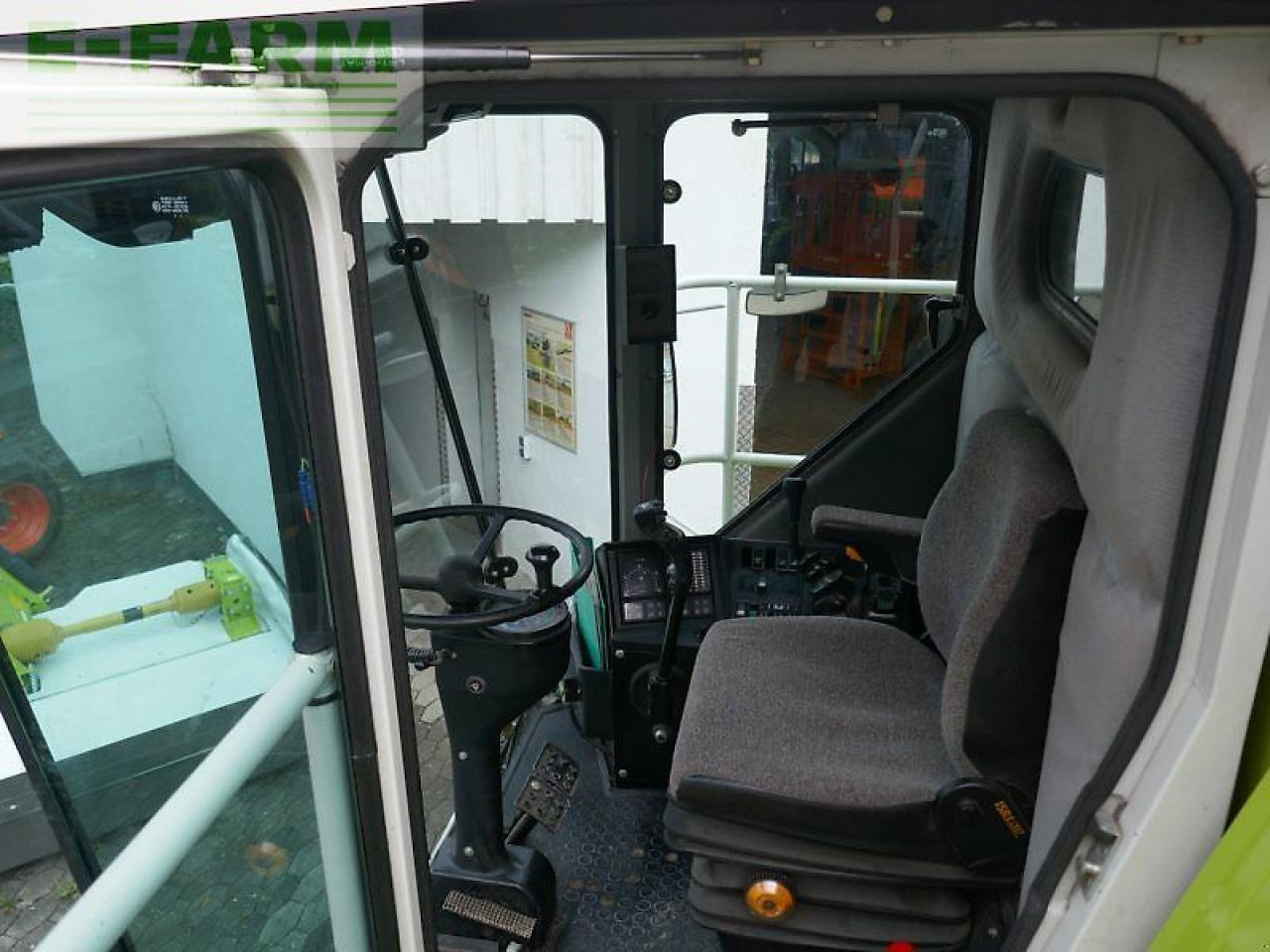 Cosechadora de granos CLAAS dominator 208 mega: foto 6 Cosechadora de granos CLAAS dominator 208 mega: foto 6