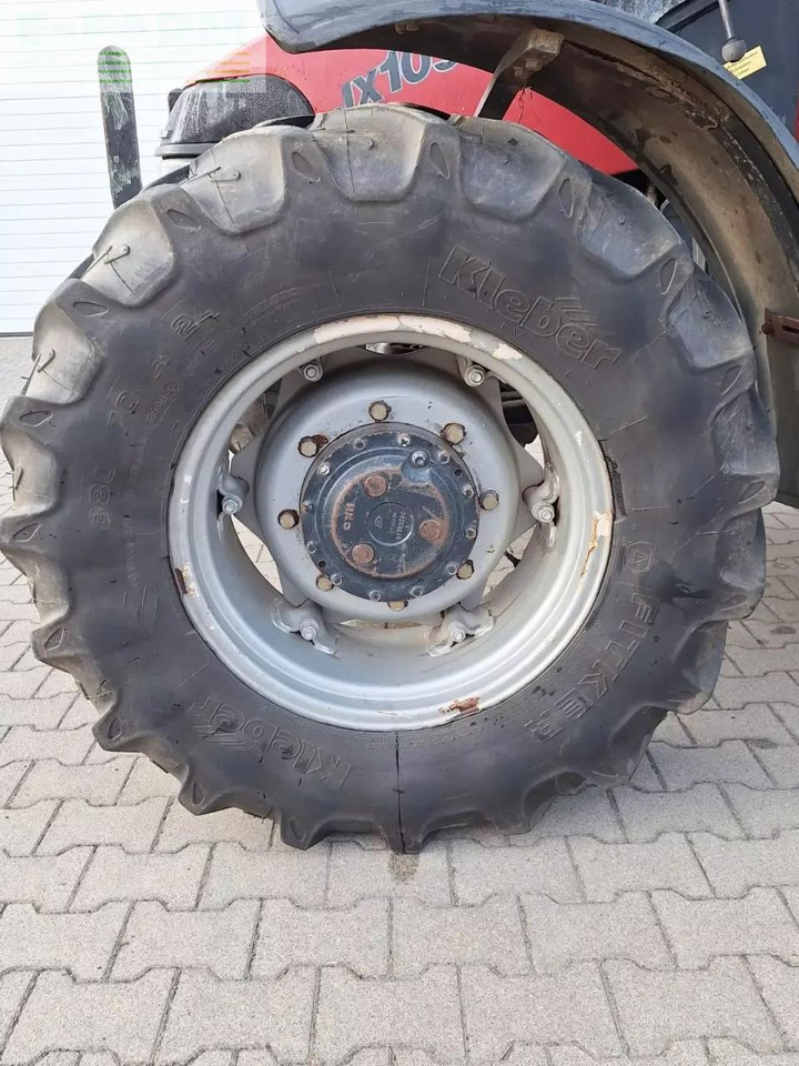 Tractor Case-IH jx 1090 u: foto 12