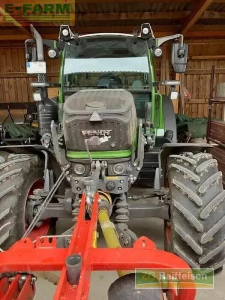 Fendt 211 vario power setting 2 - Tractor: foto 3 Fendt 211 vario power setting 2 - Tractor: foto 3