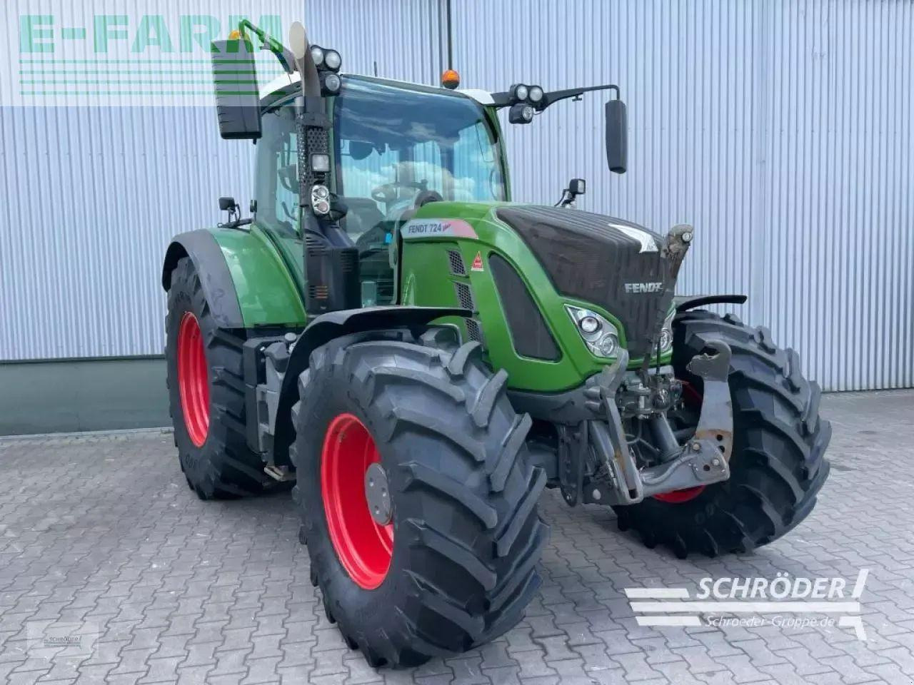 Fendt 724 s4 profi plus - Tractor: foto 1 Fendt 724 s4 profi plus - Tractor: foto 1