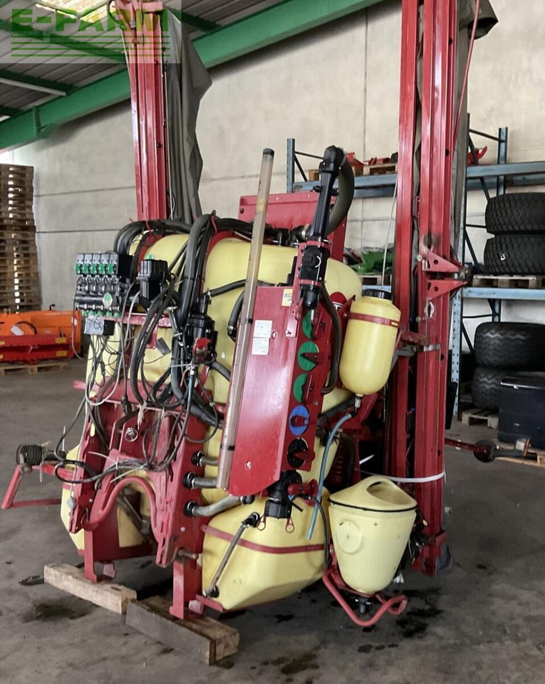 Hardi master 1200 - Pulverizador arrastrado: foto 1 Hardi master 1200 - Pulverizador arrastrado: foto 1