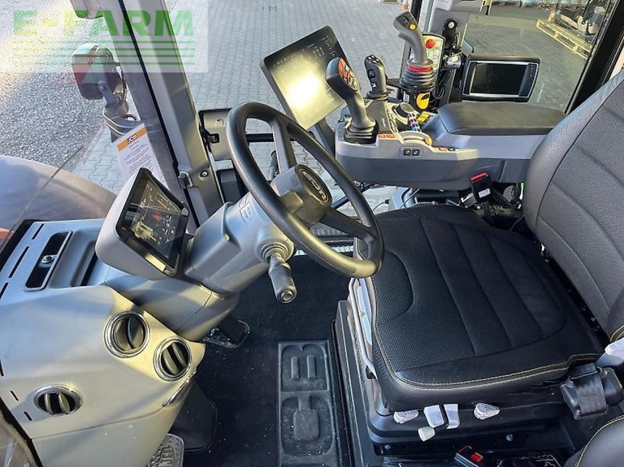 Tractor JCB 4220 fastrac icon kommunal: foto 7