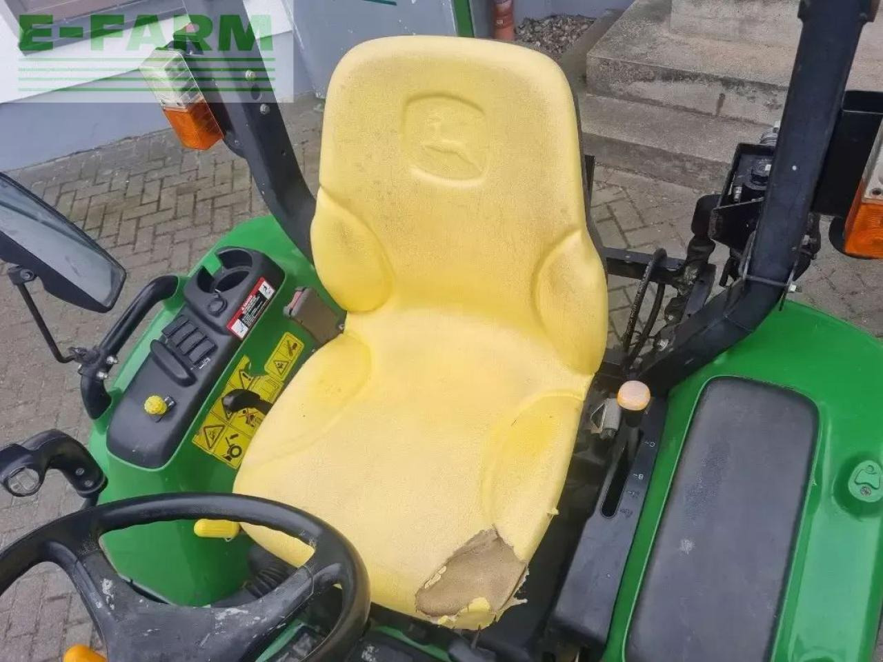 Tractor John Deere 3320 my11: foto 8