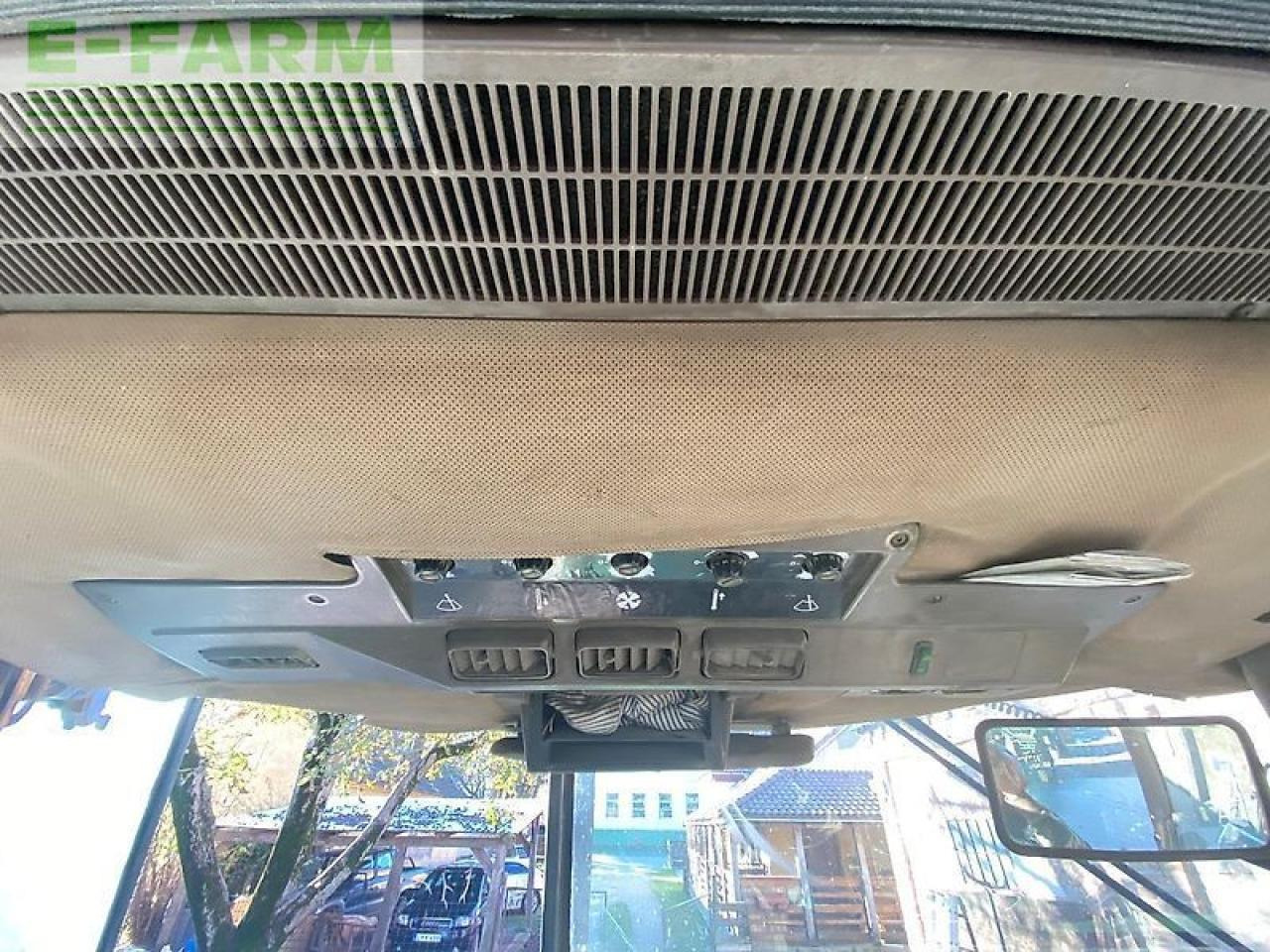 Tractor John Deere 4755: foto 24 Tractor John Deere 4755: foto 24