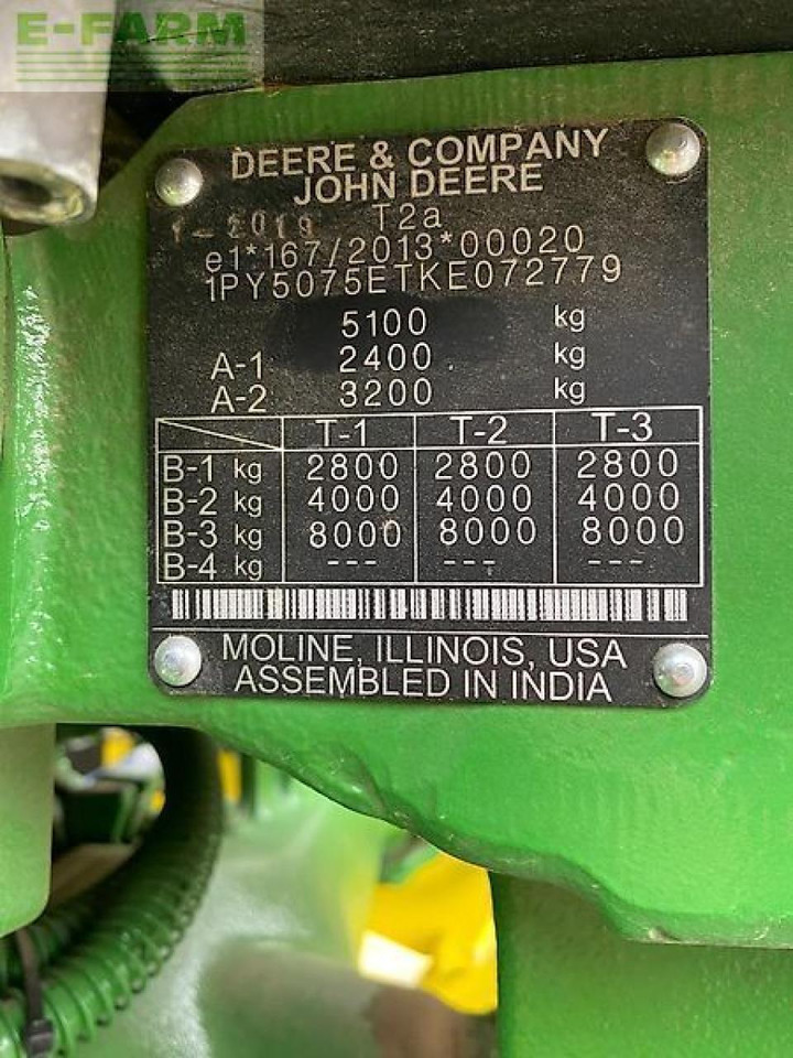 Tractor John Deere 5075e: foto 16