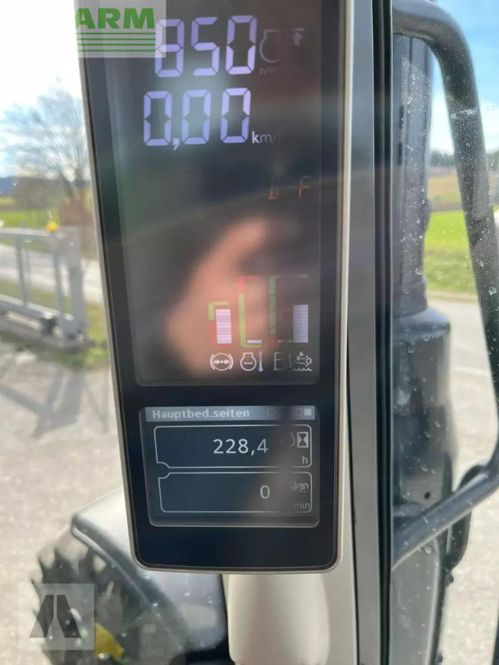 Tractor John Deere 6100m: foto 13