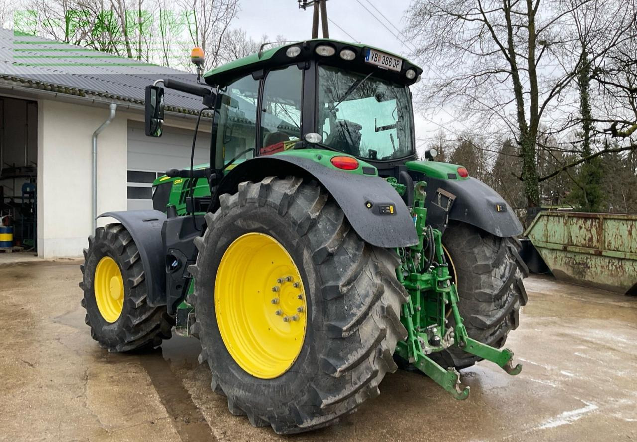 Tractor John Deere 6215R: foto 6