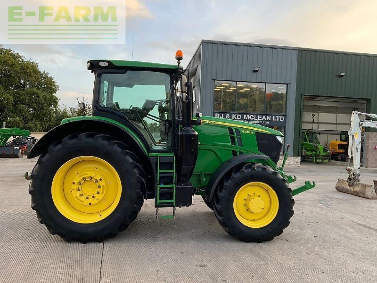 John Deere 6230r tractor (st24280) - Tractor: foto 1 John Deere 6230r tractor (st24280) - Tractor: foto 1