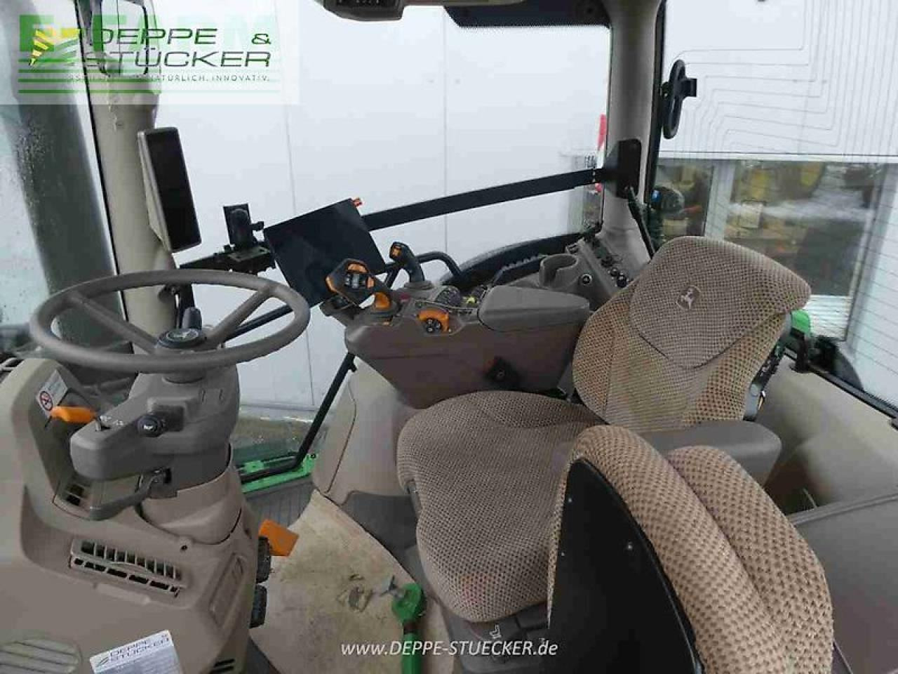 Tractor John Deere 6r 215: foto 13