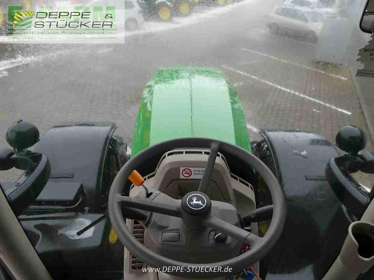 Tractor John Deere 6r 215: foto 16