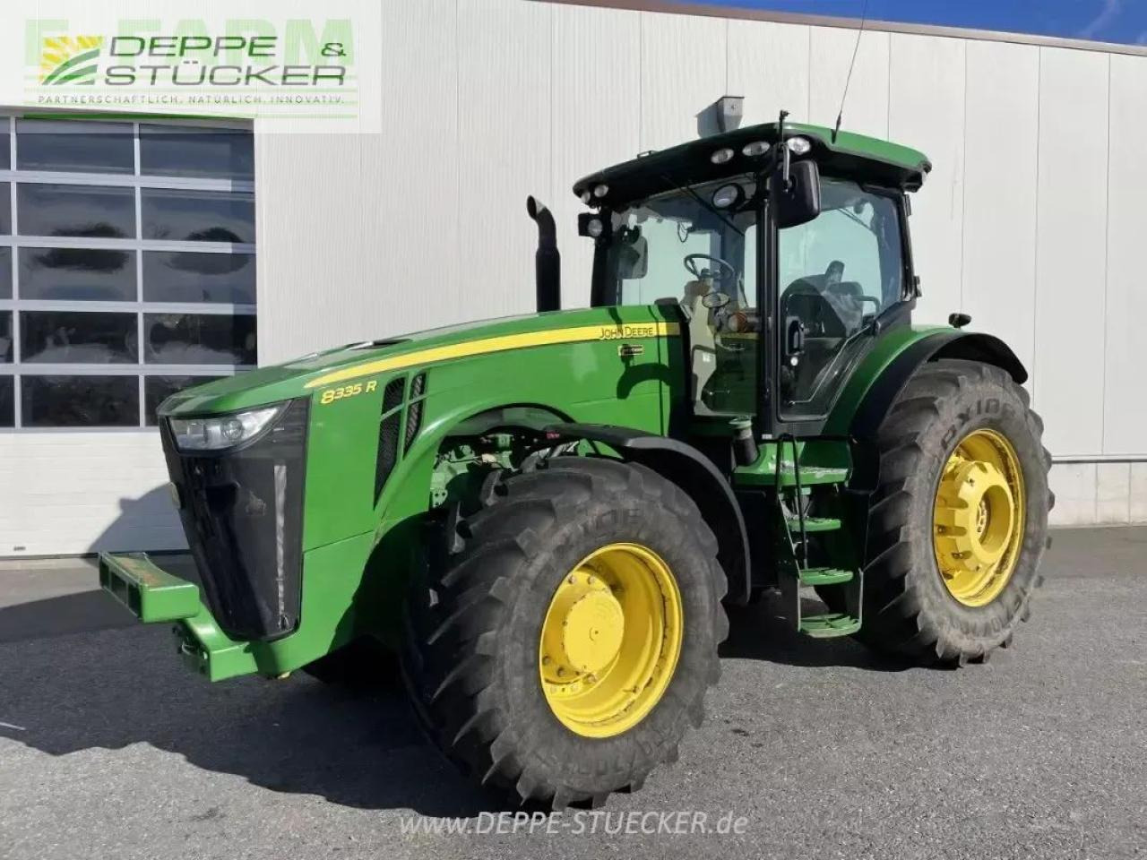 John Deere 8335r - Tractor: foto 1 John Deere 8335r - Tractor: foto 1