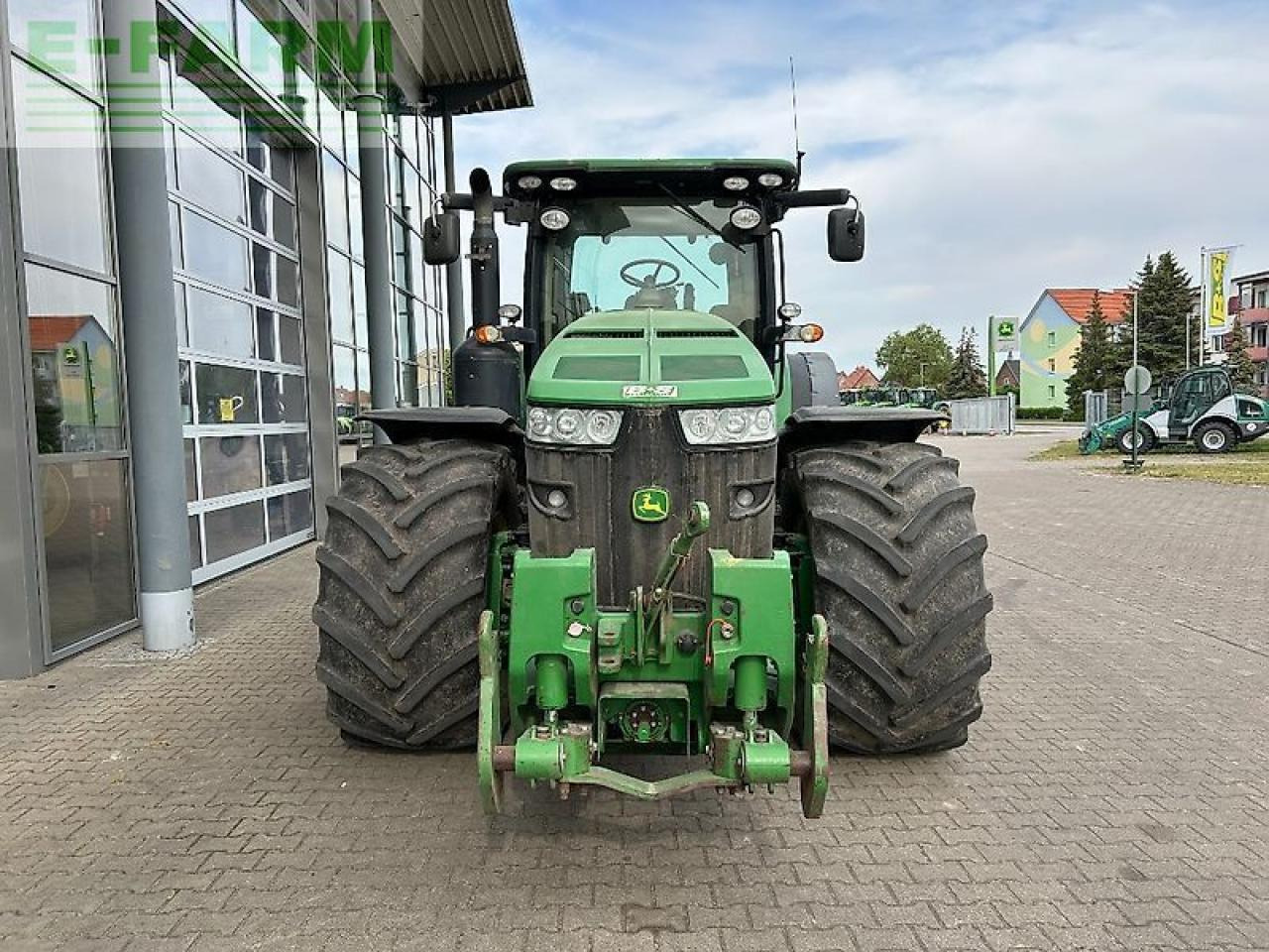 John Deere 8335r - Tractor: foto 3 John Deere 8335r - Tractor: foto 3