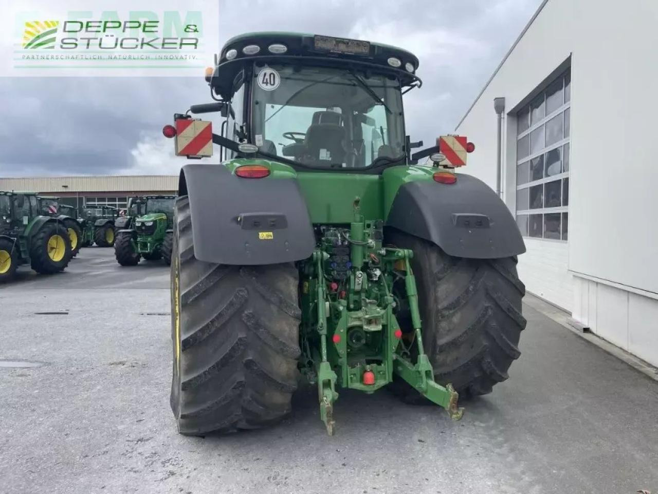 Tractor John Deere 8345r e23: foto 15 Tractor John Deere 8345r e23: foto 15