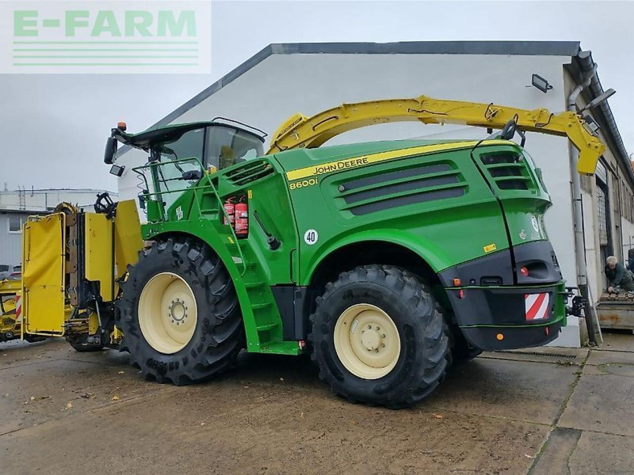 Cosechadora de forraje John Deere 8600: foto 11