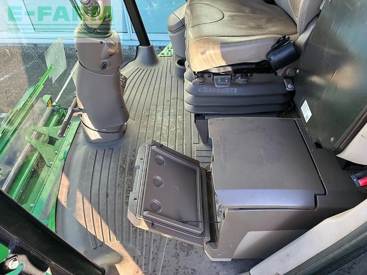 Cosechadora de granos John Deere t 670 i raupe: foto 8 Cosechadora de granos John Deere t 670 i raupe: foto 8