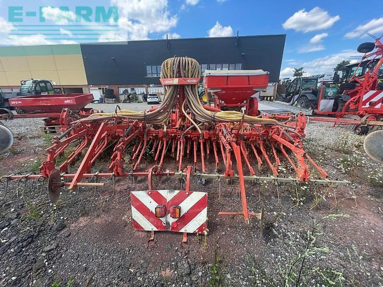 Kuhn hr5004dr und venta tf 702 - Equipo para trabajo del suelo: foto 4 Kuhn hr5004dr und venta tf 702 - Equipo para trabajo del suelo: foto 4