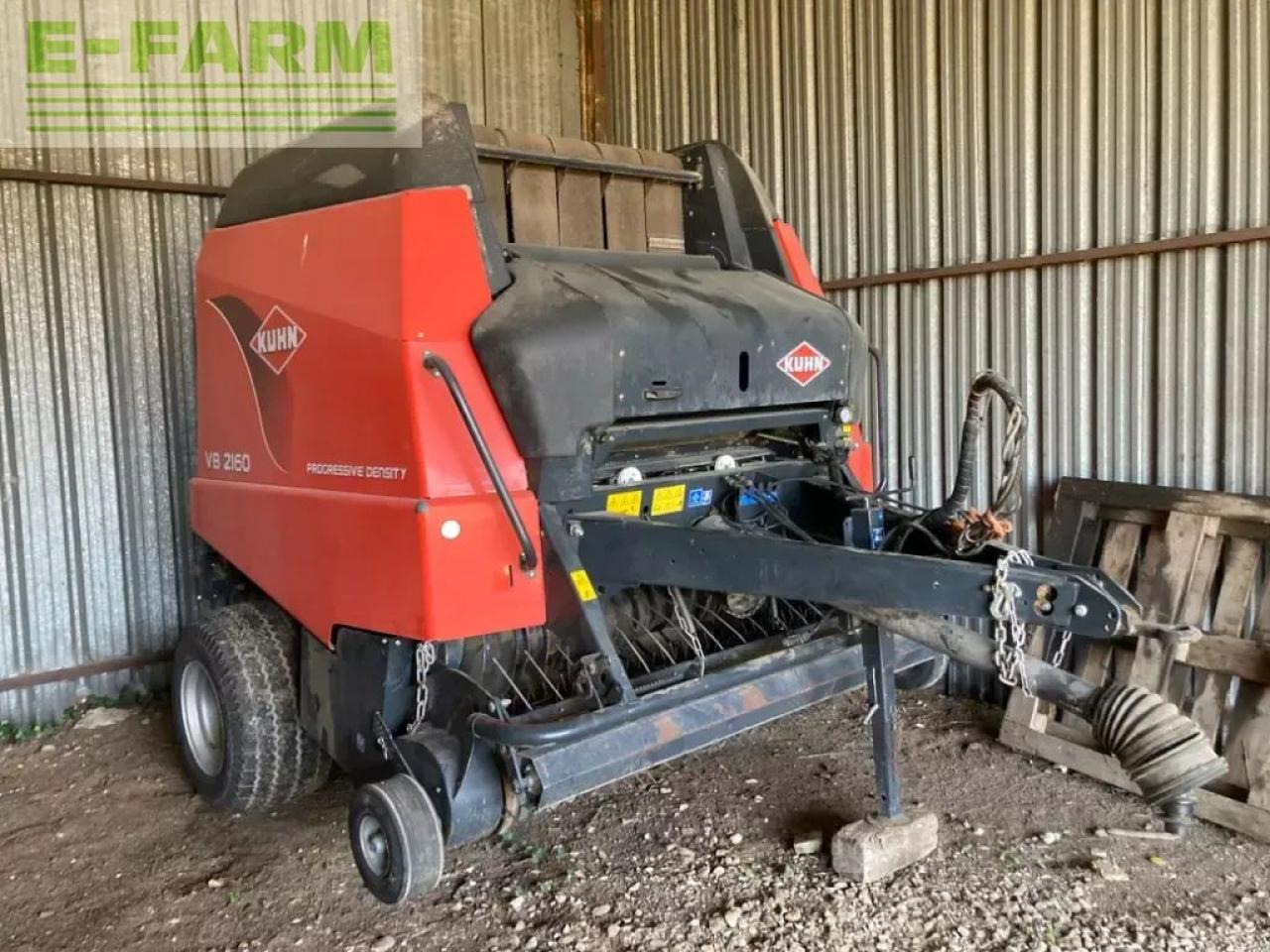 Kuhn vb2160 - Empacadora de pacas cuadradas: foto 2 Kuhn vb2160 - Empacadora de pacas cuadradas: foto 2