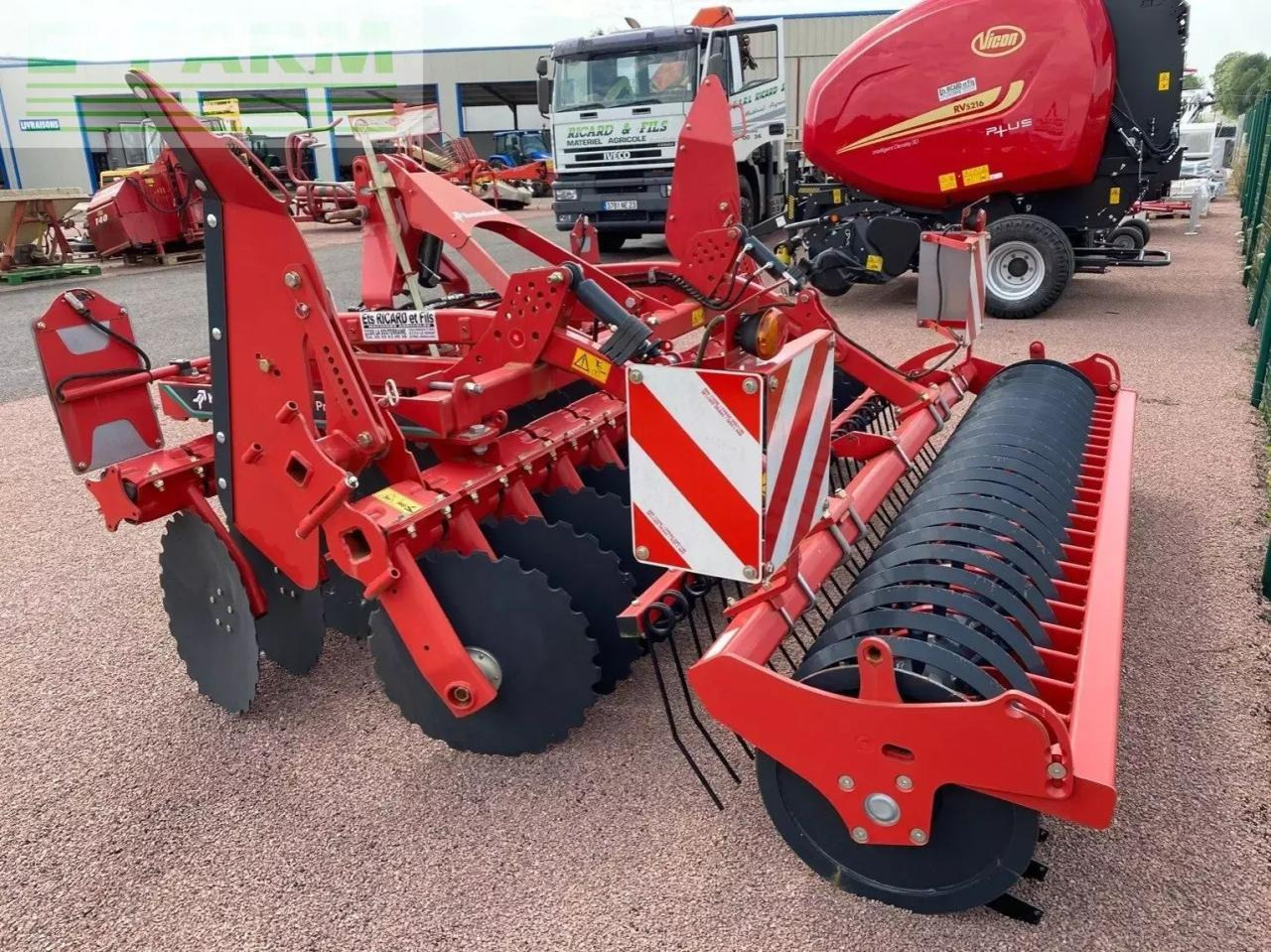 Kverneland déchaumeur à disques qualidisc 3000 kverneland - Cultivador: foto 3 Kverneland déchaumeur à disques qualidisc 3000 kverneland - Cultivador: foto 3