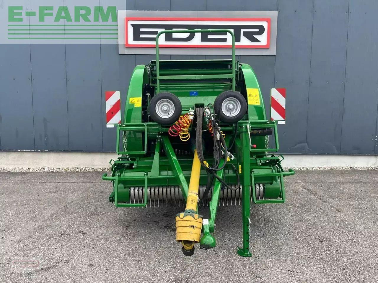 Empacadora de pacas cuadradas Mc Hale f5600: foto 7 Empacadora de pacas cuadradas Mc Hale f5600: foto 7