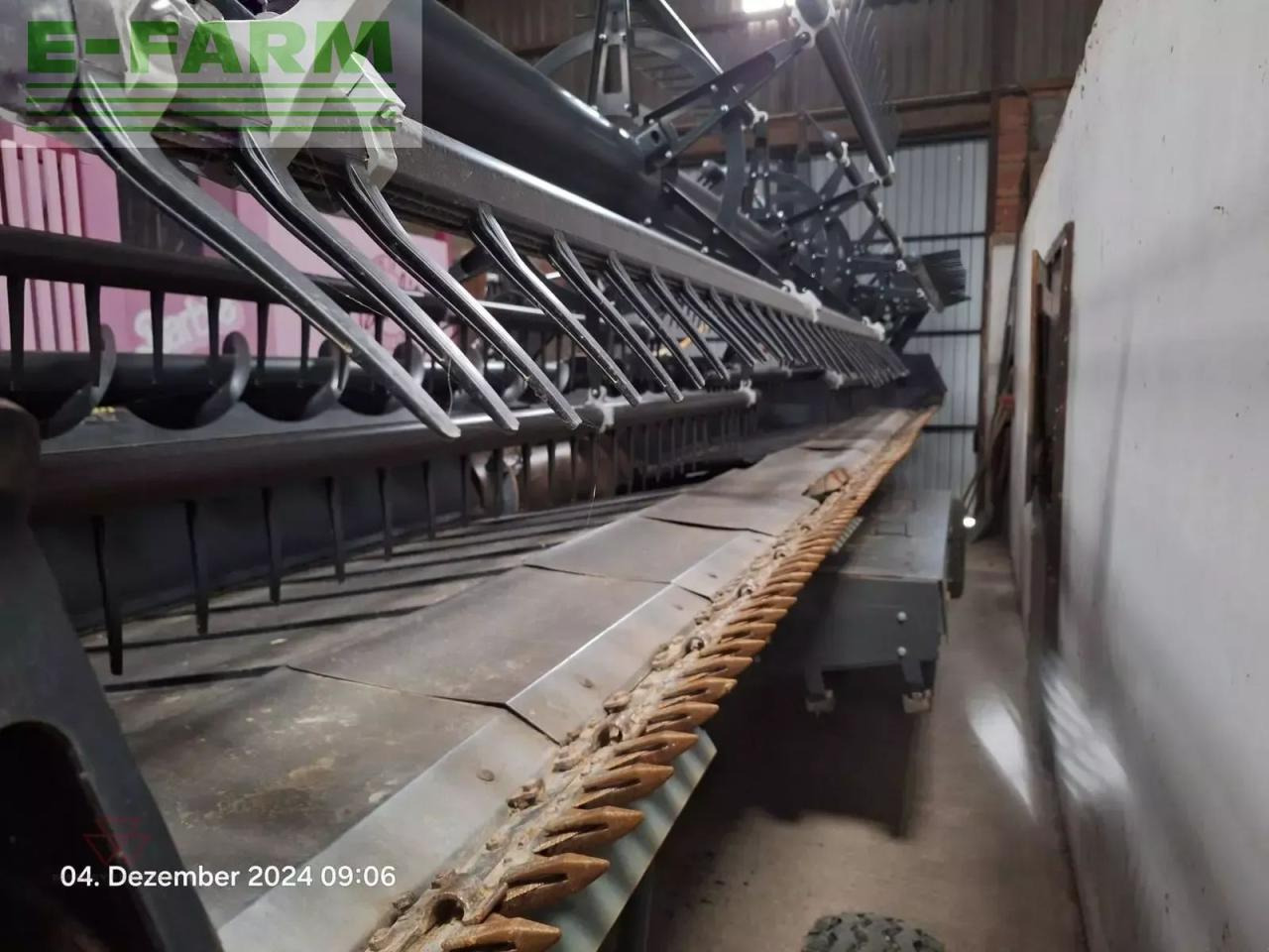 New Holland new holland cr9080 - Cosechadora de granos: foto 4 New Holland new holland cr9080 - Cosechadora de granos: foto 4