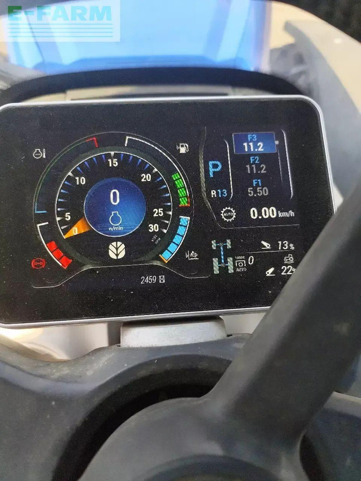 New Holland t 7.315 hd - Tractor: foto 4 New Holland t 7.315 hd - Tractor: foto 4