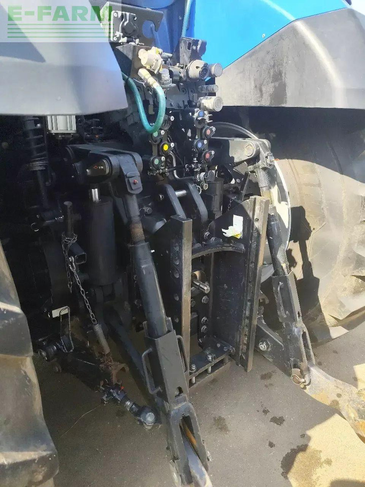 New Holland t 7.315 hd HD - Tractor: foto 5 New Holland t 7.315 hd HD - Tractor: foto 5