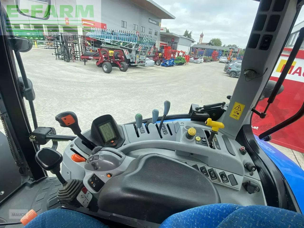 Tractor New Holland t6050 elite Elite: foto 12 Tractor New Holland t6050 elite Elite: foto 12