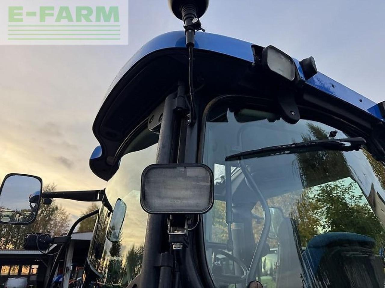 Tractor New Holland t6070 powercommand: foto 34 Tractor New Holland t6070 powercommand: foto 34