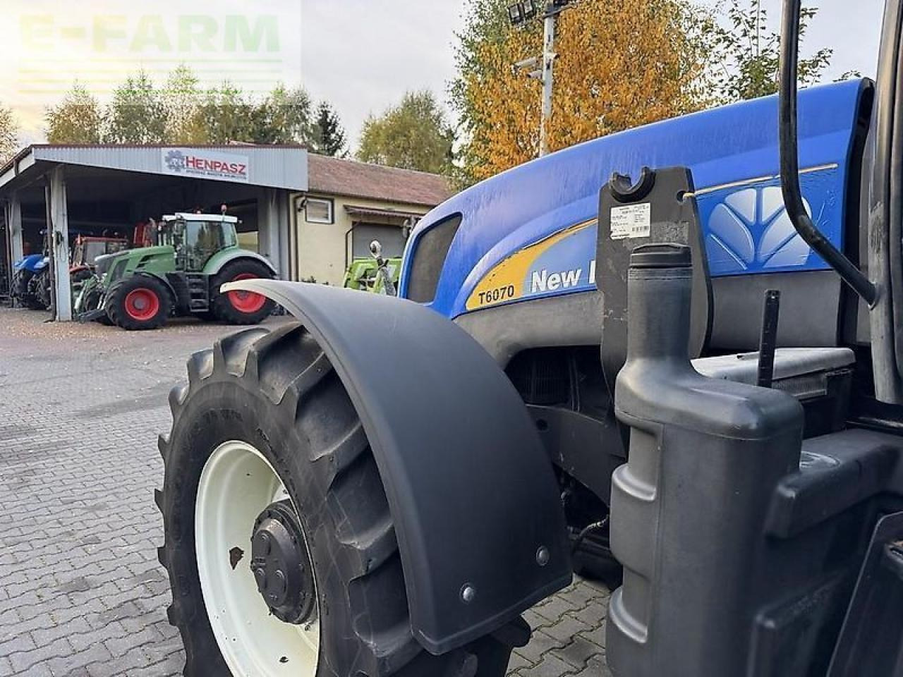 Tractor New Holland t6070 powercommand: foto 36 Tractor New Holland t6070 powercommand: foto 36