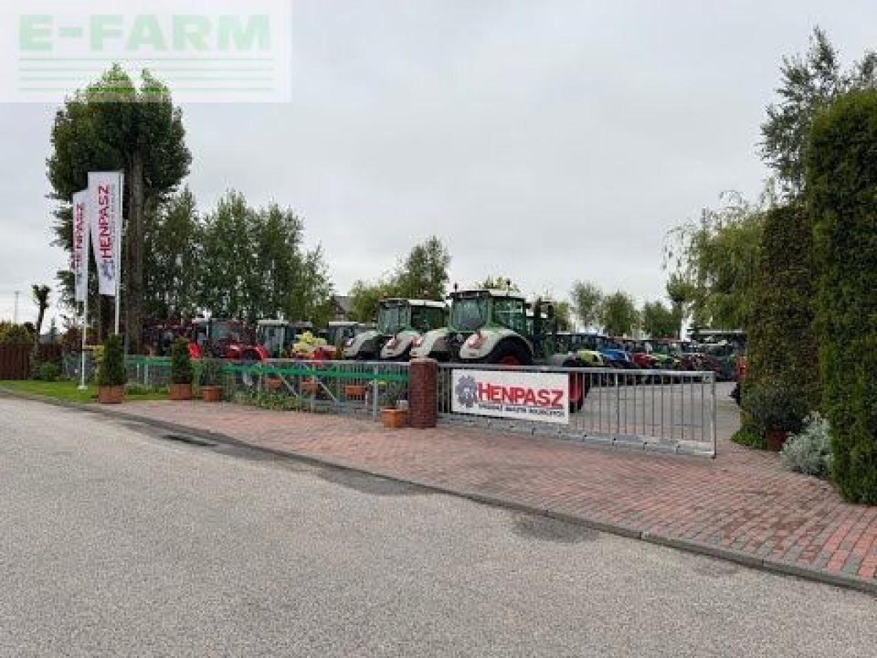 Tractor New Holland t6070 powercommand: foto 39 Tractor New Holland t6070 powercommand: foto 39