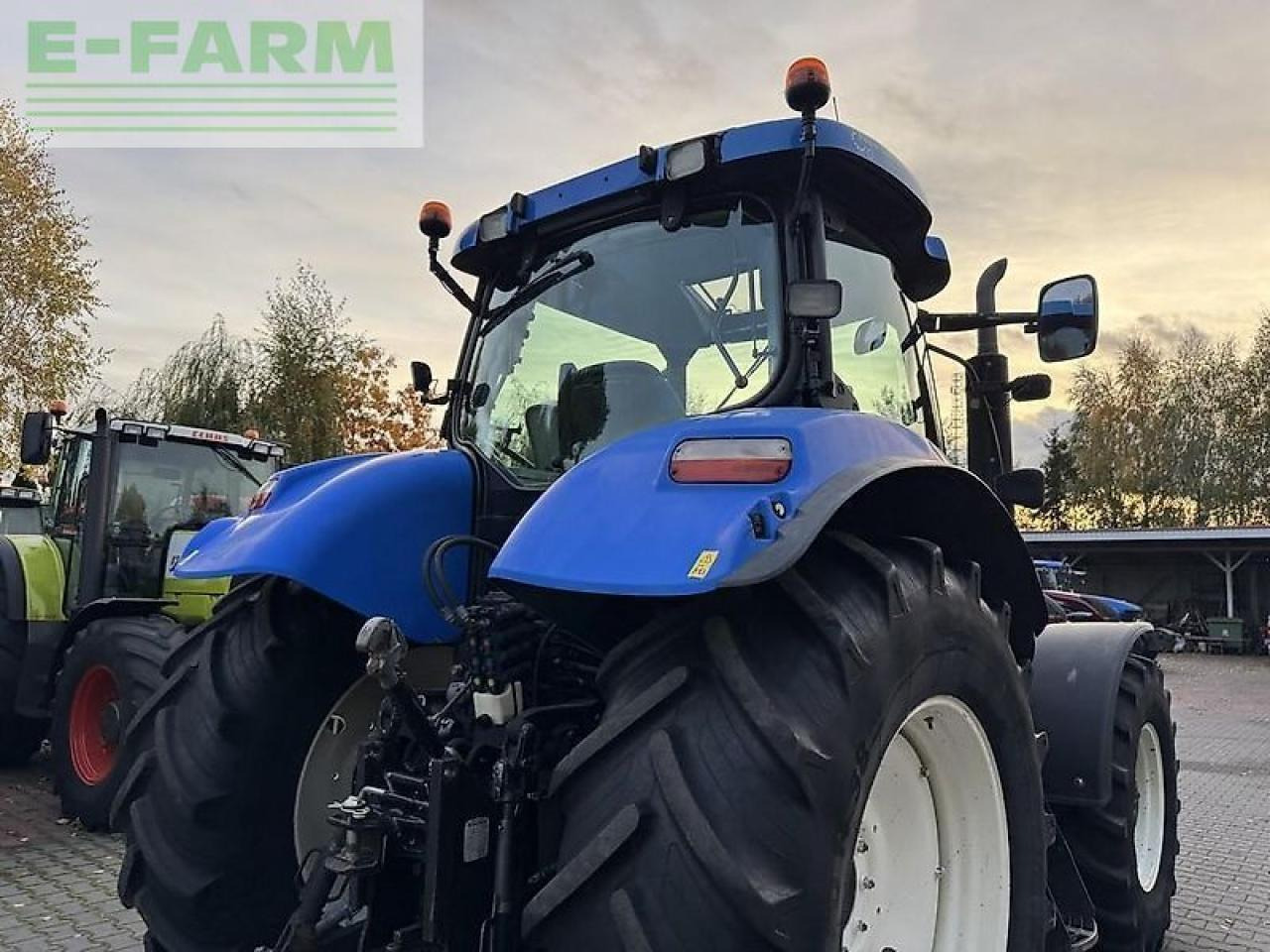 Tractor New Holland t6070 powercommand: foto 31 Tractor New Holland t6070 powercommand: foto 31