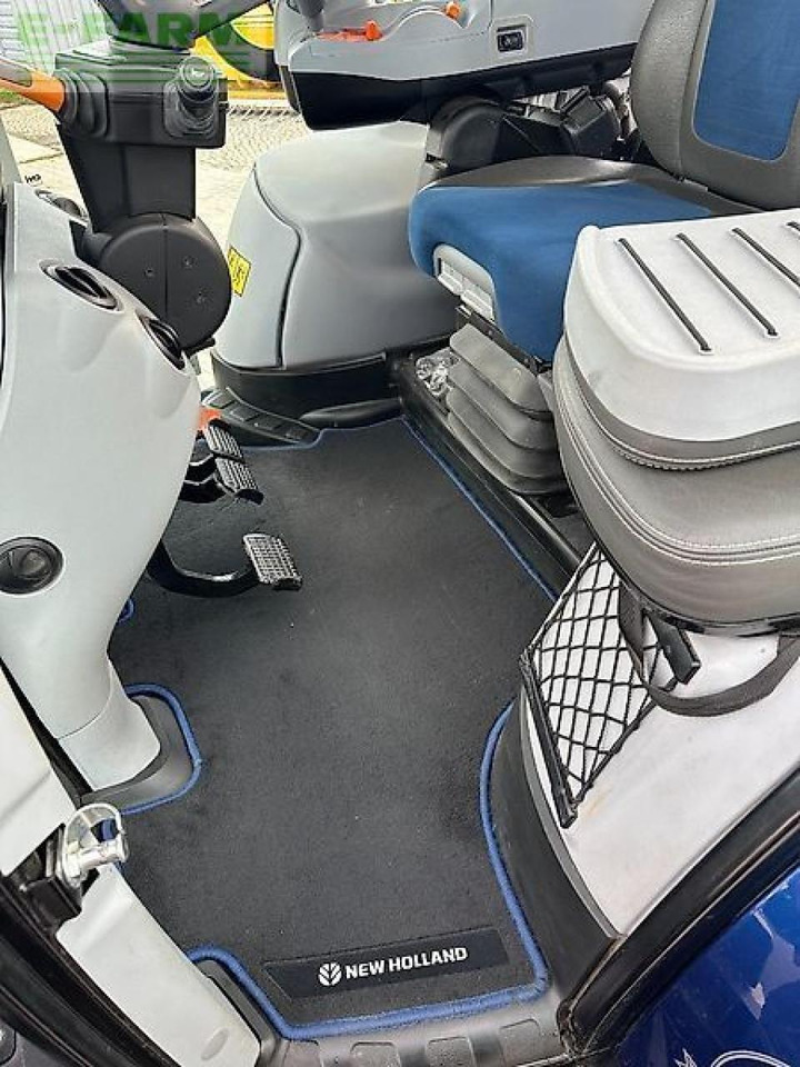 Tractor New Holland t7.270: foto 10