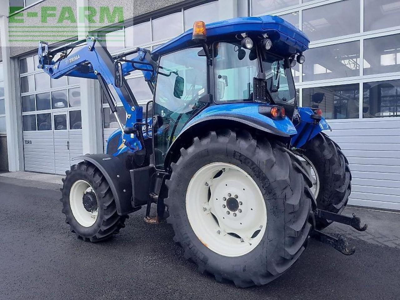 New Holland td5.95 - Tractor: foto 2 New Holland td5.95 - Tractor: foto 2