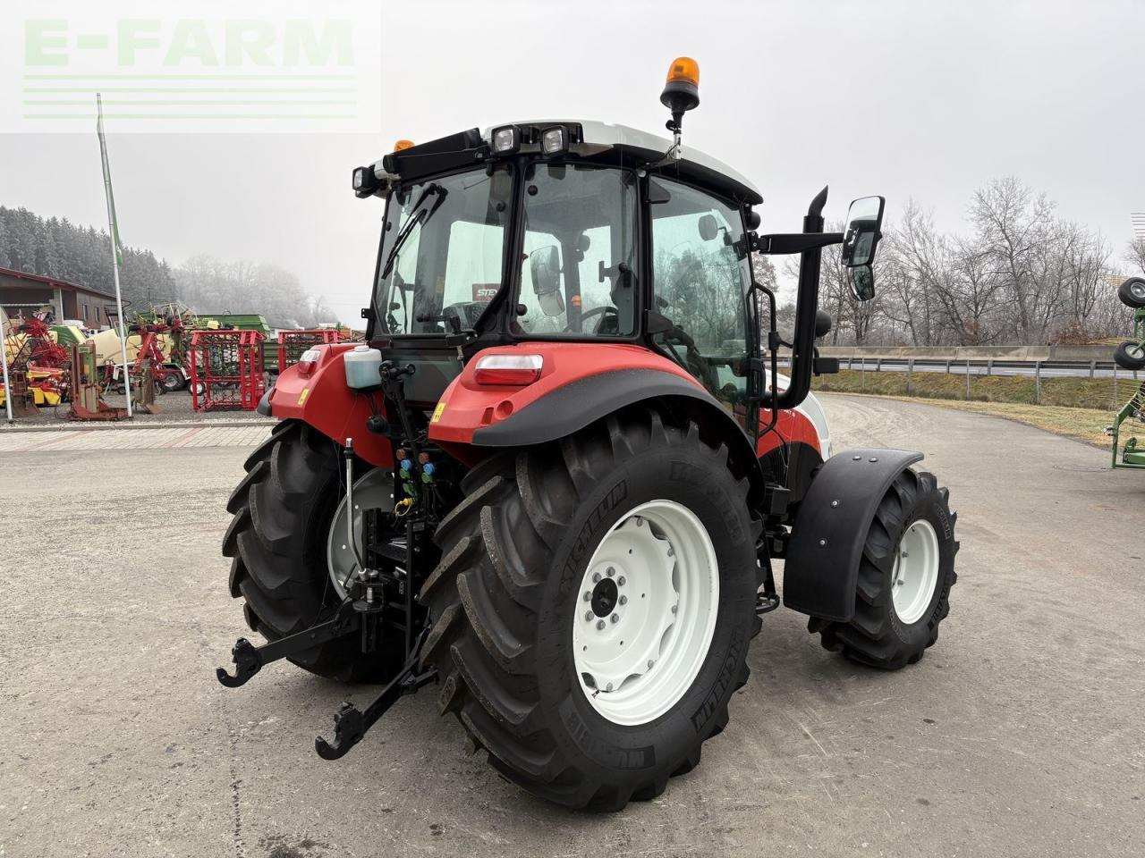 Tractor Steyr 4075 kompakt s (stage v): foto 8 Tractor Steyr 4075 kompakt s (stage v): foto 8