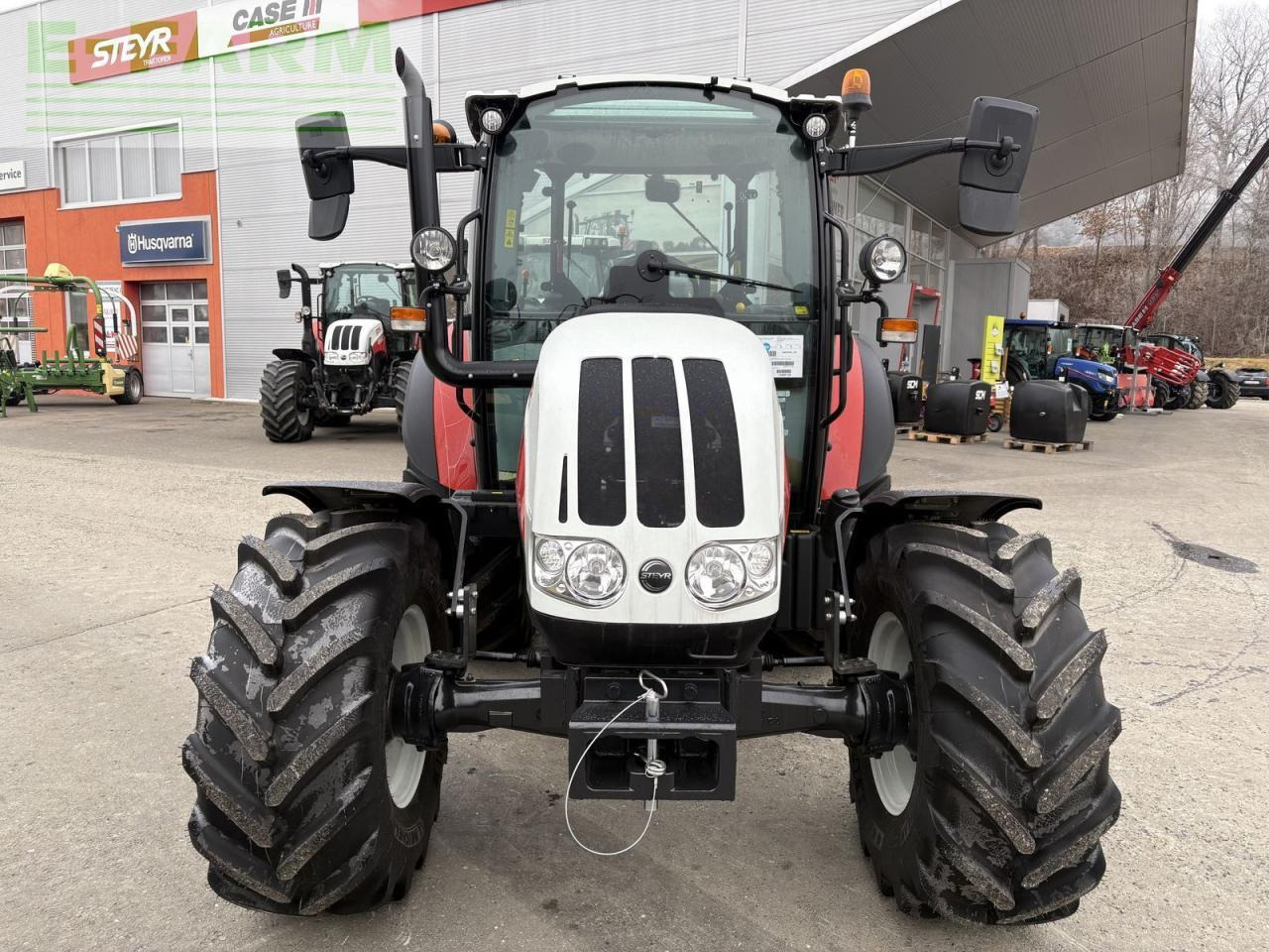 Tractor Steyr 4075 kompakt s (stage v): foto 7 Tractor Steyr 4075 kompakt s (stage v): foto 7