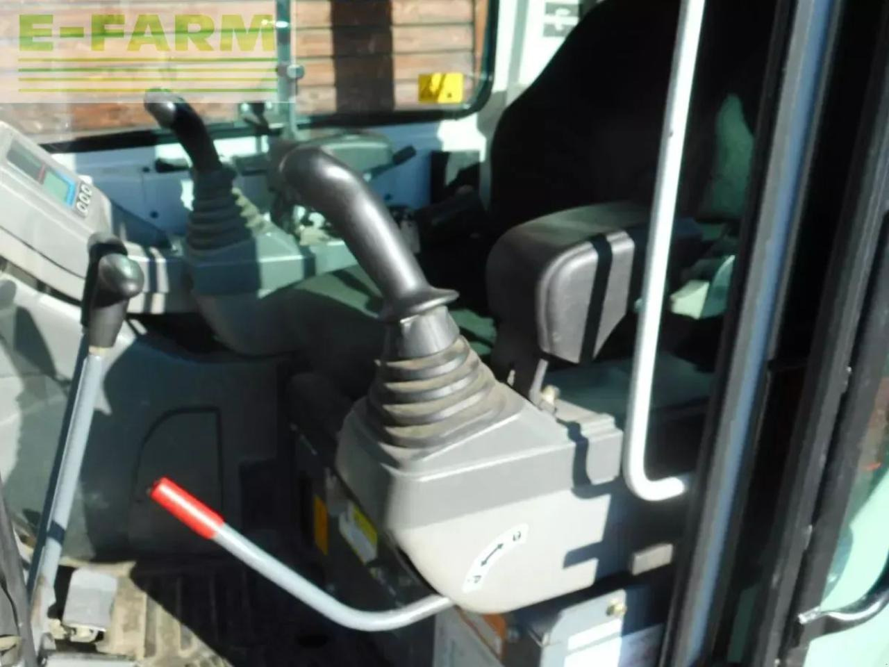 Miniexcavadora Takeuchi tb 225 ( 2.400kg ) mit hydr. verstellfahrwerk: foto 7