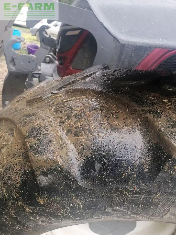 Tractor Valtra n 134 a: foto 6