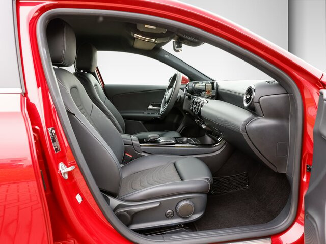 Sedan MERCEDES-BENZ A 180 Style,Autom.,8 fach Bereift: foto 24