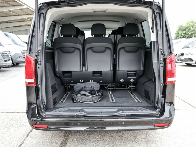 MERCEDES-BENZ EQV 300 Extralang,8Sitze,2elektr.Schiebetür,LED - Minibús, Autobús eléctrico: foto 2 MERCEDES-BENZ EQV 300 Extralang,8Sitze,2elektr.Schiebetür,LED - Minibús, Autobús eléctrico: foto 2