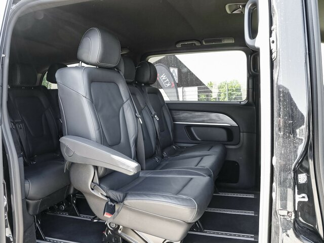 MERCEDES-BENZ EQV 300 Extralang,Avantgarde,7Sitze,2elektr.Tür - Minibús, Autobús eléctrico: foto 4 MERCEDES-BENZ EQV 300 Extralang,Avantgarde,7Sitze,2elektr.Tür - Minibús, Autobús eléctrico: foto 4