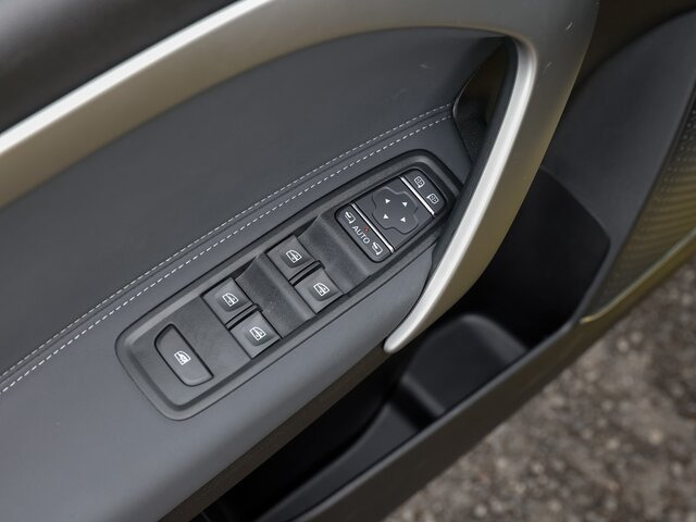 Furgoneta de pasajeros MERCEDES-BENZ T 180 Power Plus,MBUX,LED,Navi,Kamera,Tempomat: foto 6