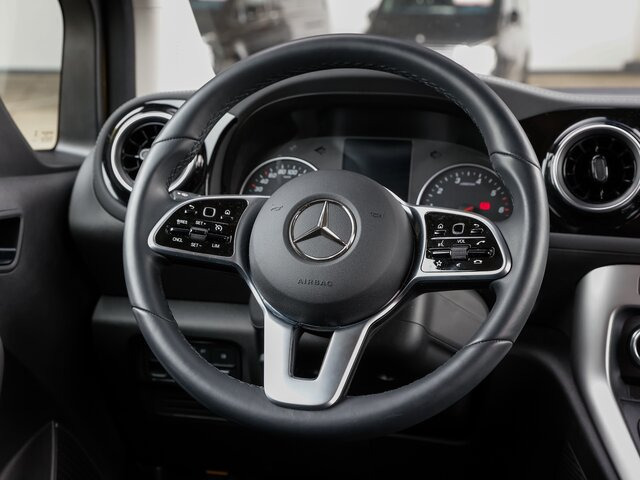 MERCEDES-BENZ T 180 Power Plus,MBUX,LED,Navi,Kamera,Tempomat - Furgoneta de pasajeros: foto 5 MERCEDES-BENZ T 180 Power Plus,MBUX,LED,Navi,Kamera,Tempomat - Furgoneta de pasajeros: foto 5